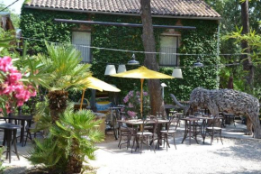 Гостиница Hostellerie Le Paradou  Лурмарин